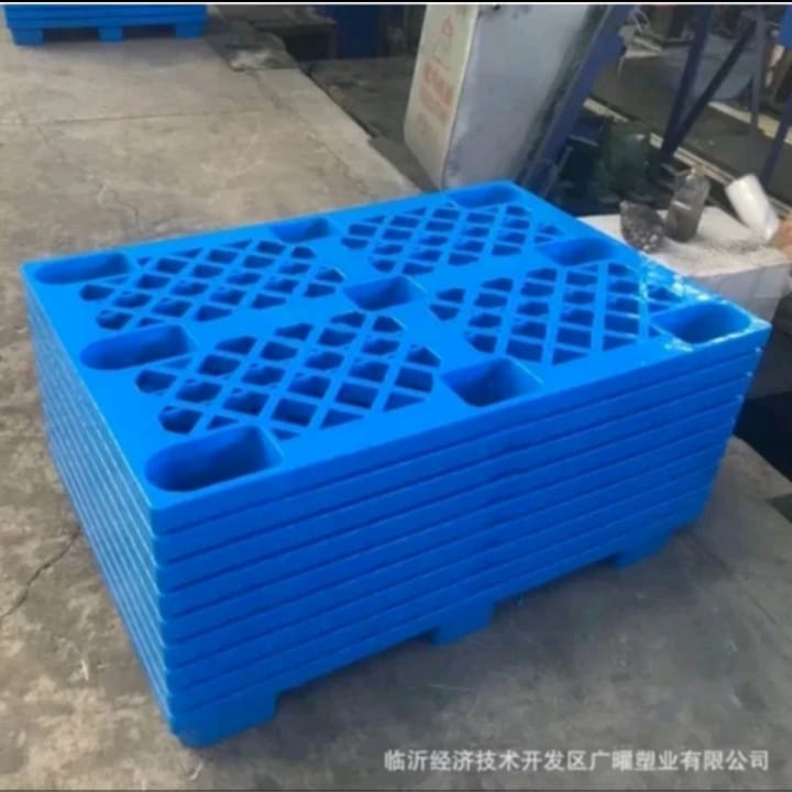 Pallet Plastik (105x105x14)